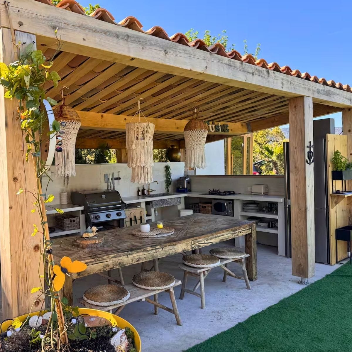 Chambres d'hôtes Plan de la Tour avec cuisine d'été