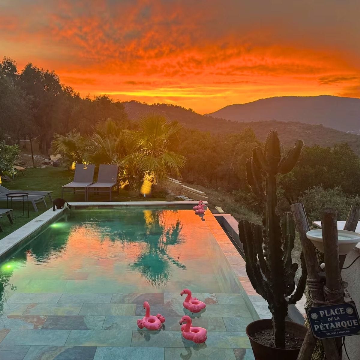 Gîte Plan-de-la-Tour avec piscine